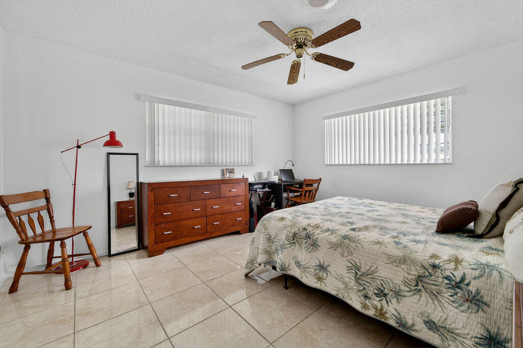 COUNTRY MANORS CONDO - Residential