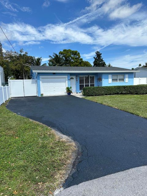 821 NW 33rd Street Oakland Park FL 33309