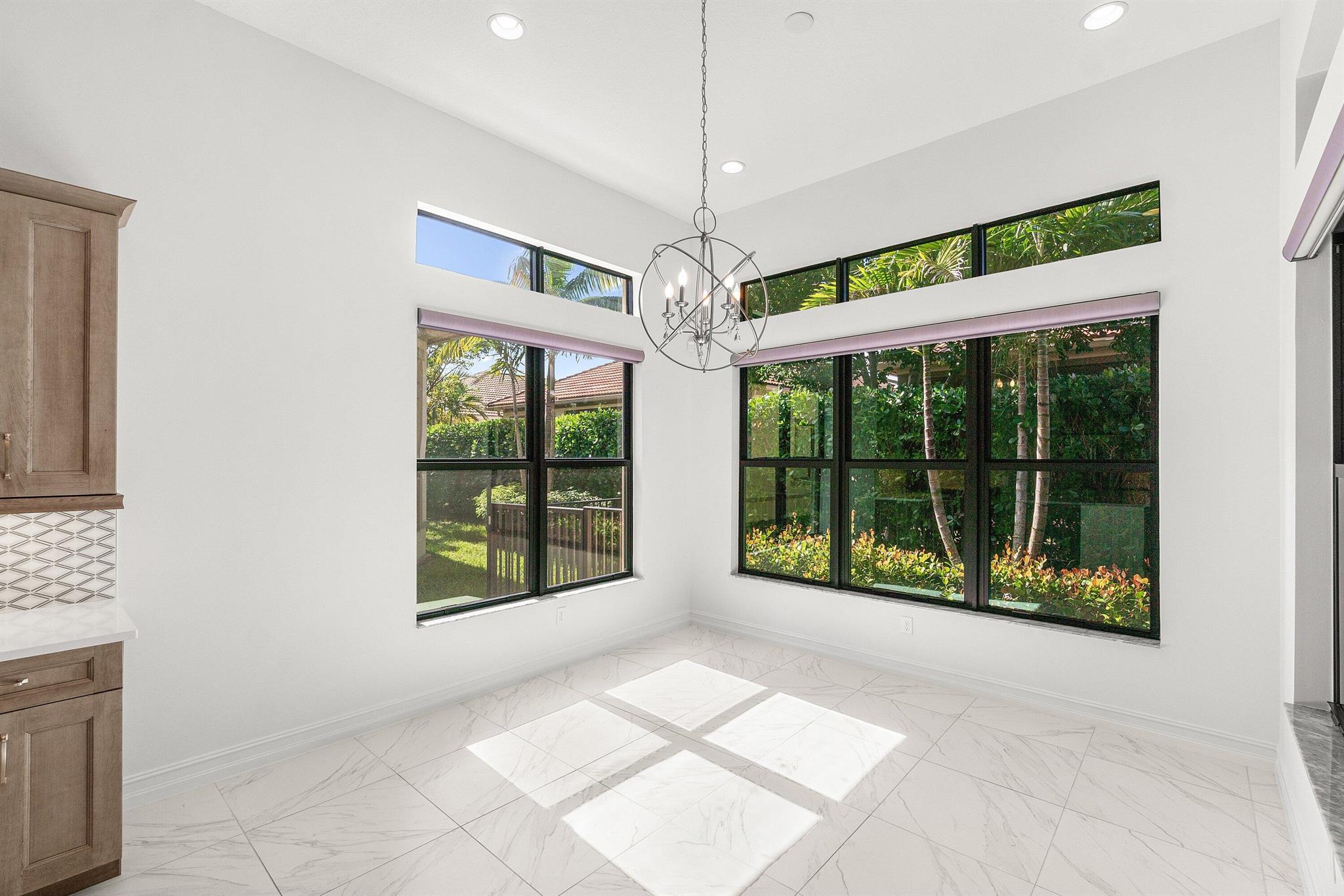PARKLAND ROYALE - Residential