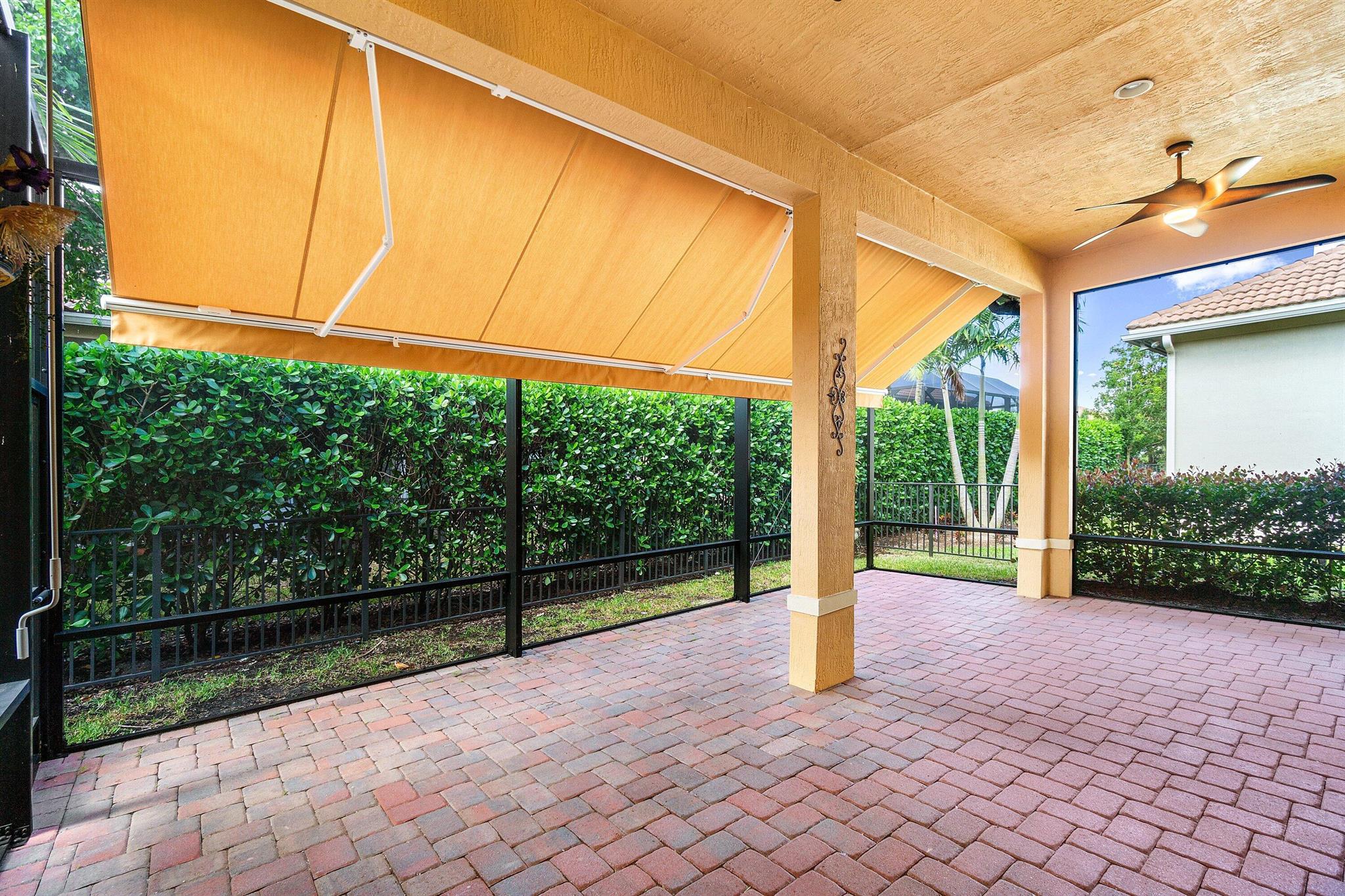 PARKLAND ROYALE - Residential
