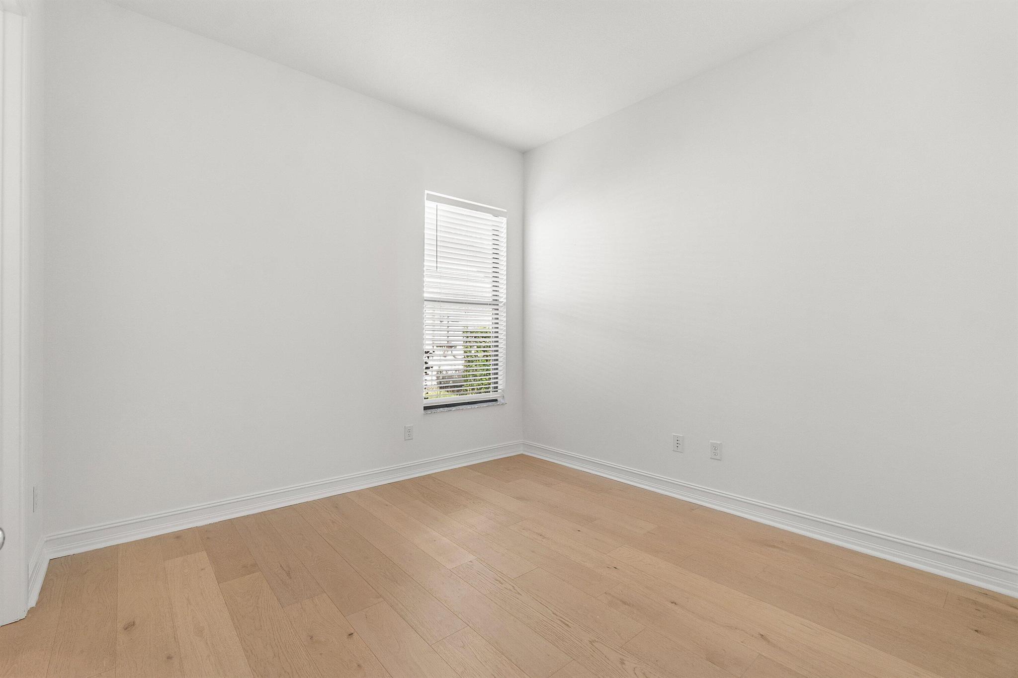 PARKLAND ROYALE - Residential