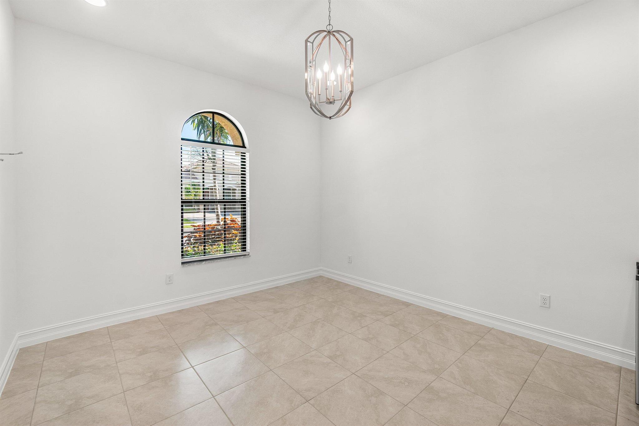PARKLAND ROYALE - Residential