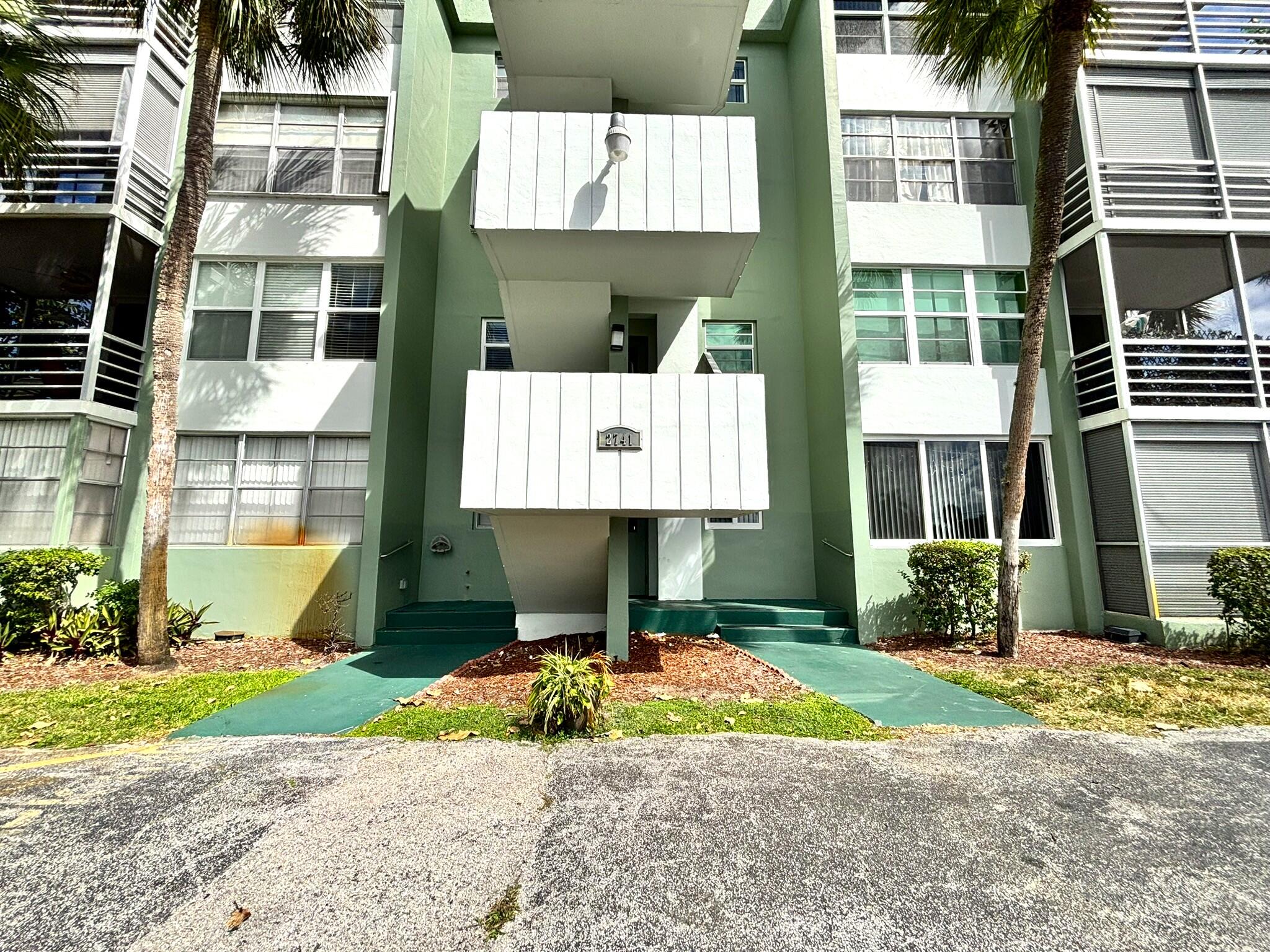 WATERGATE CONDOMINIUM NO 4 - Residential Lease