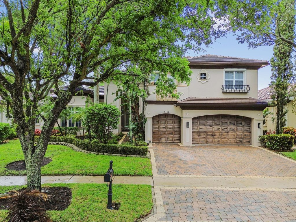 Photo of 6159 Via Venetia S, Delray Beach, FL 33484 (MLS # B26014055)