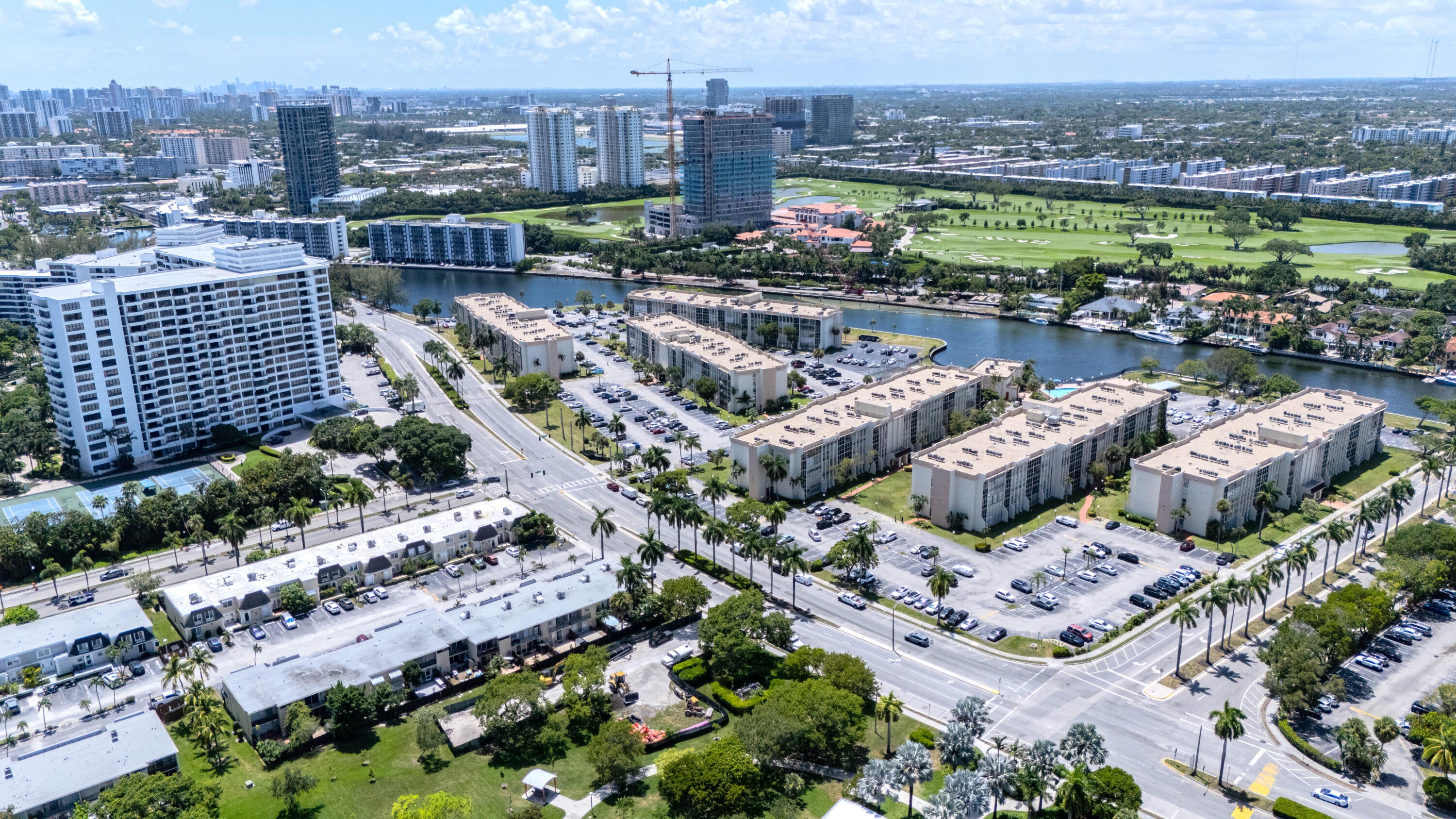 801 THREE ISLANDS Boulevard 303