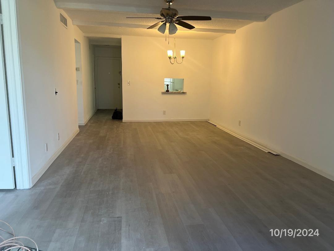 CARRIAGE HILLS - Residential