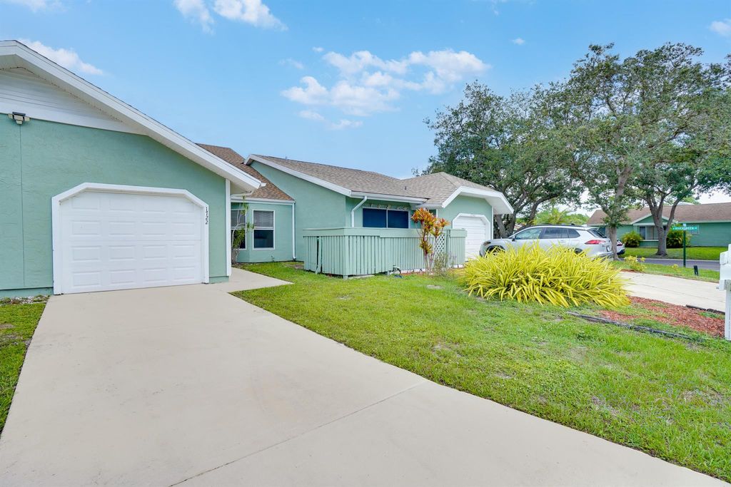 Photo of 1722 SE Balmoral Court, Port Saint Lucie, FL 34952 (MLS # R11073807)
