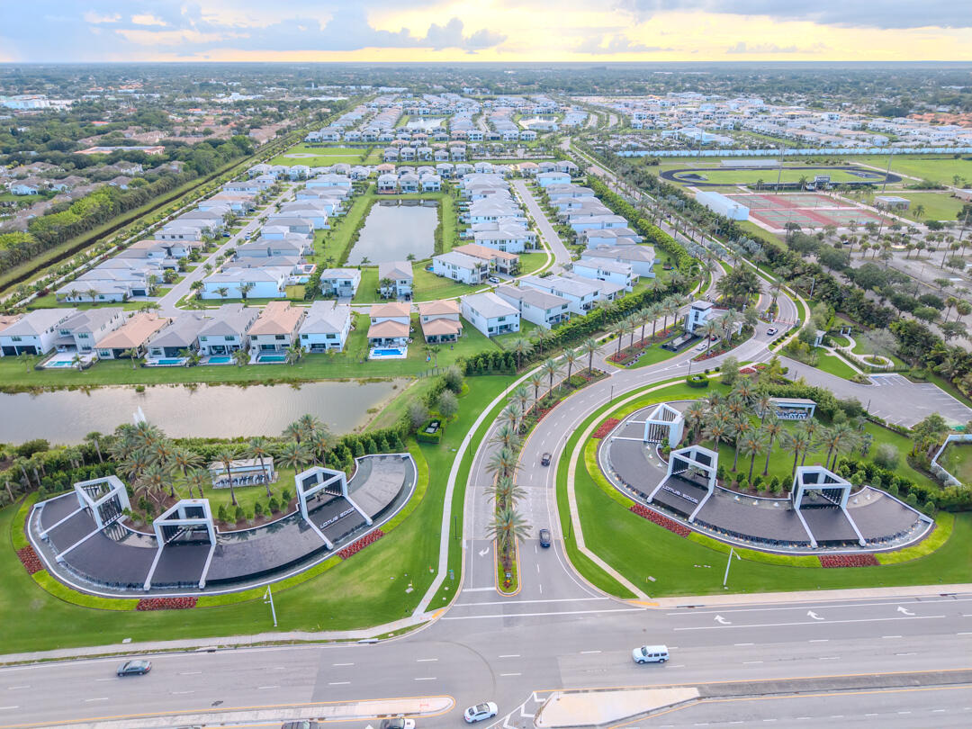 JOHNS WEST PUD - Residential Lease