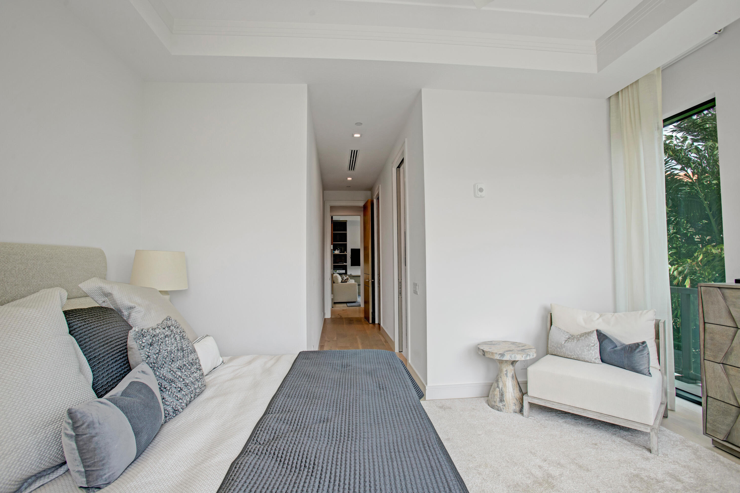 COVE 4 CONDO - Residential