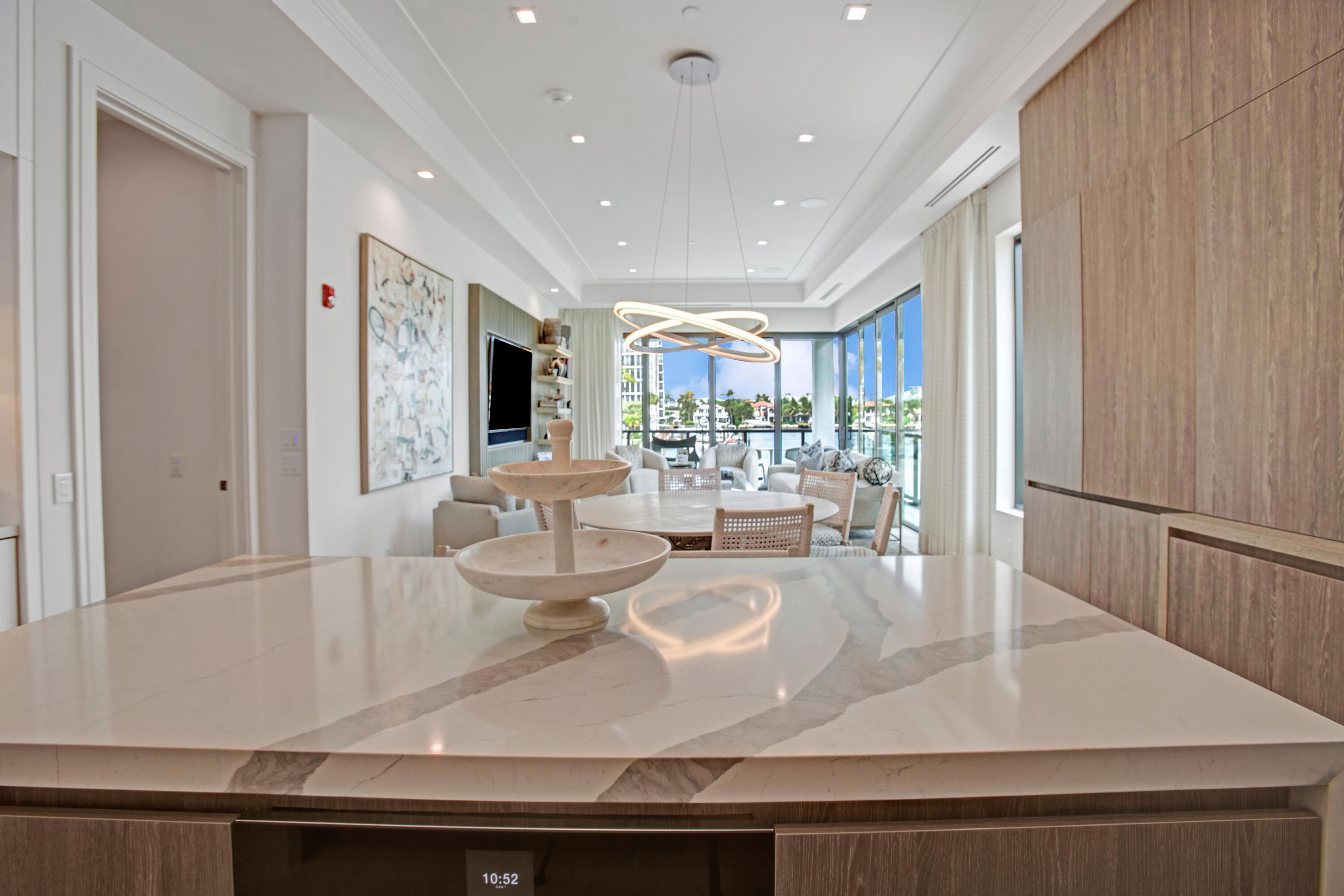 COVE 4 CONDO - Residential