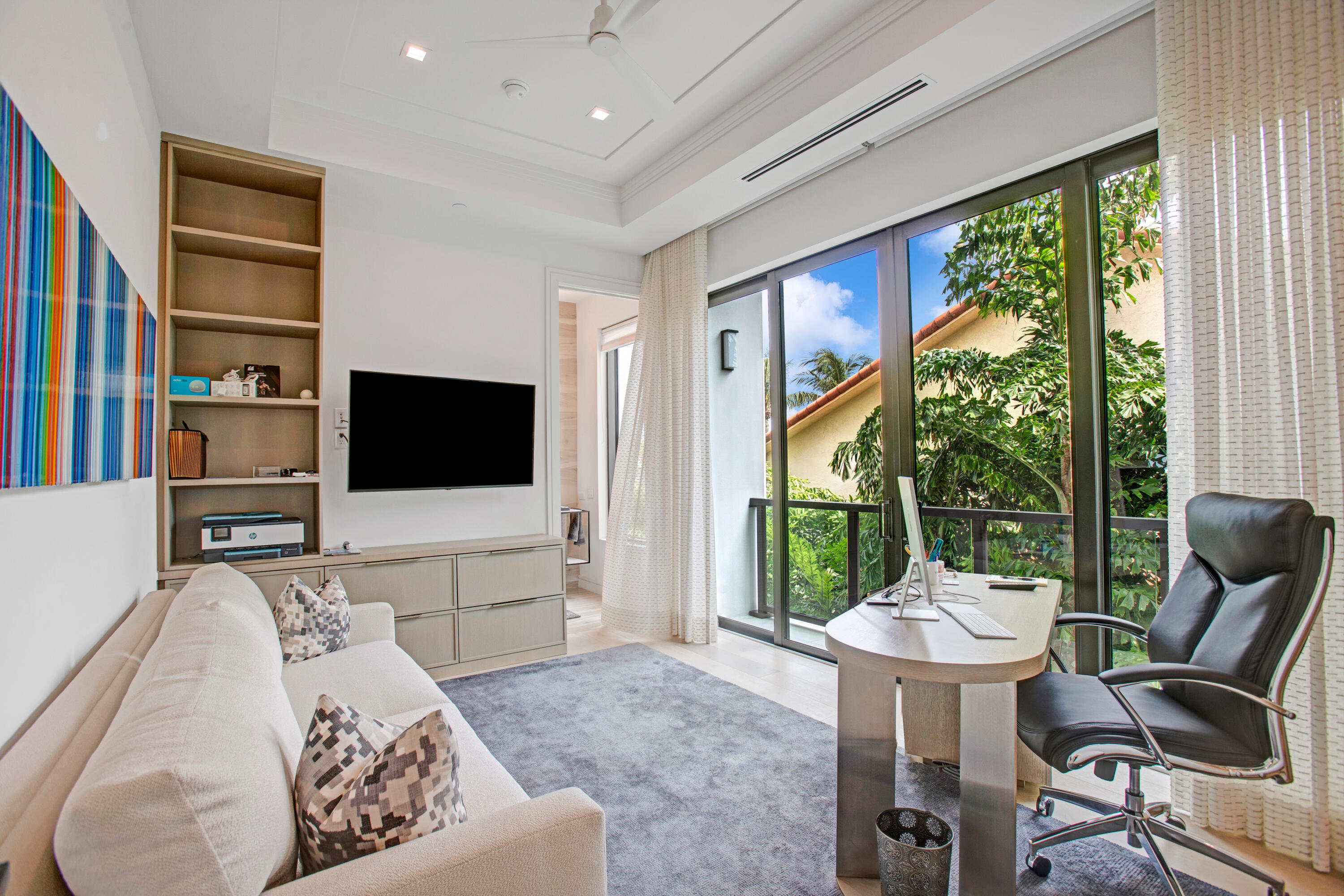 COVE 4 CONDO - Residential