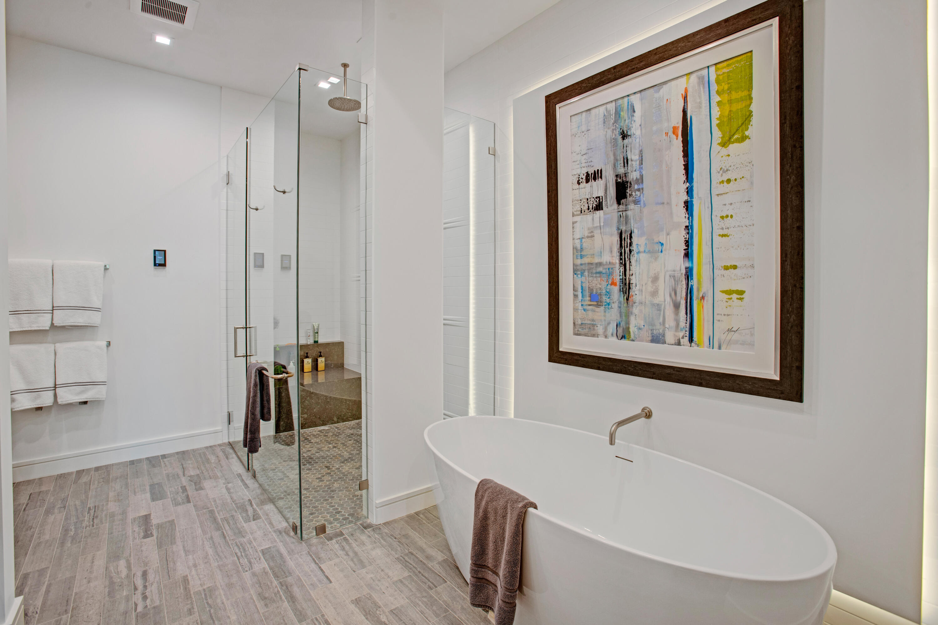 COVE 4 CONDO - Residential