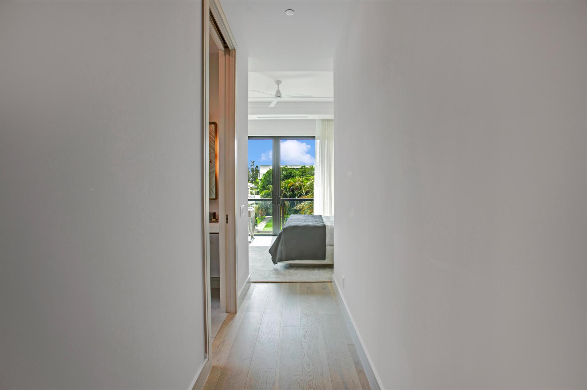 COVE 4 CONDO - Residential