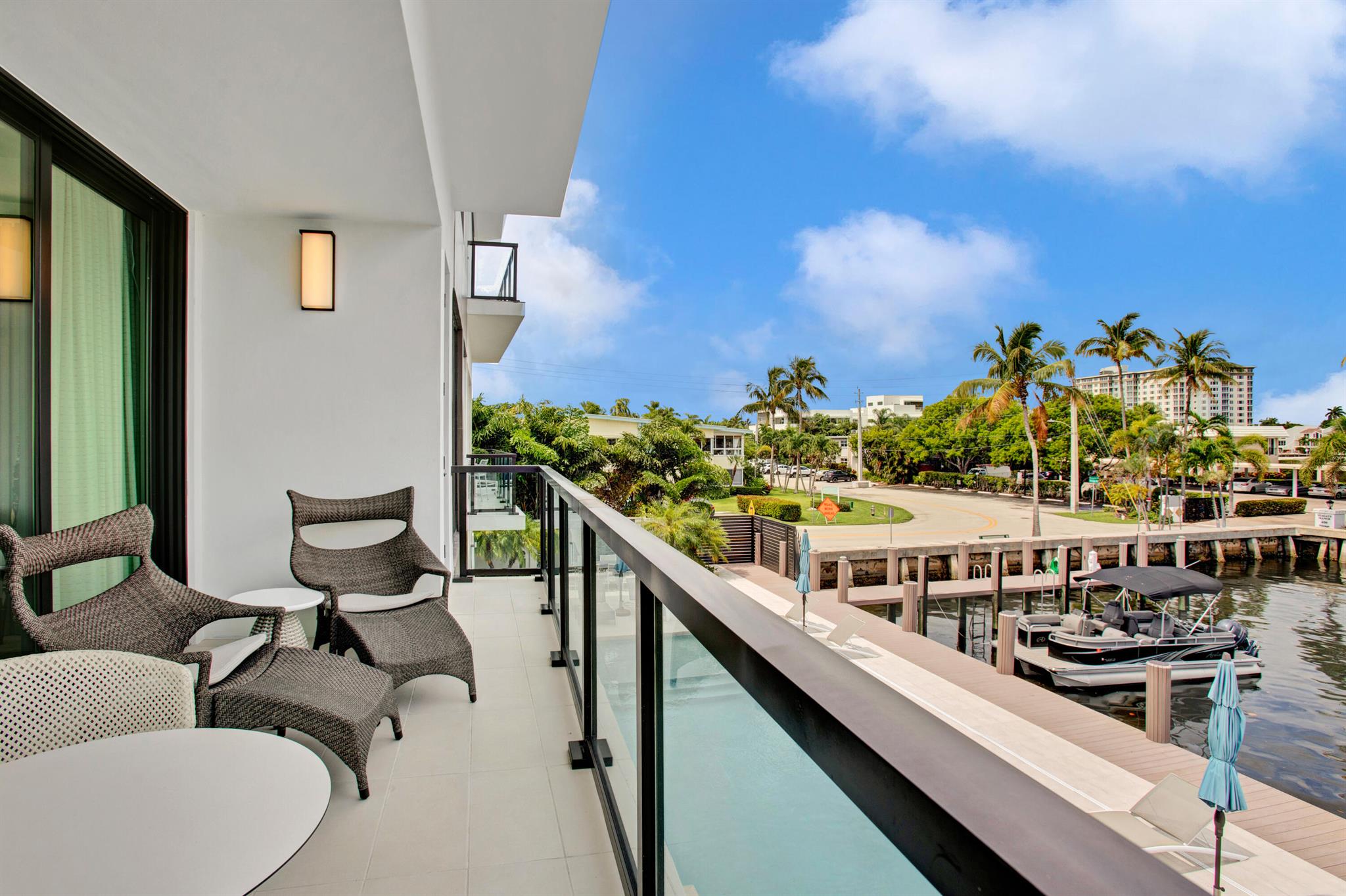 COVE 4 CONDO - Residential