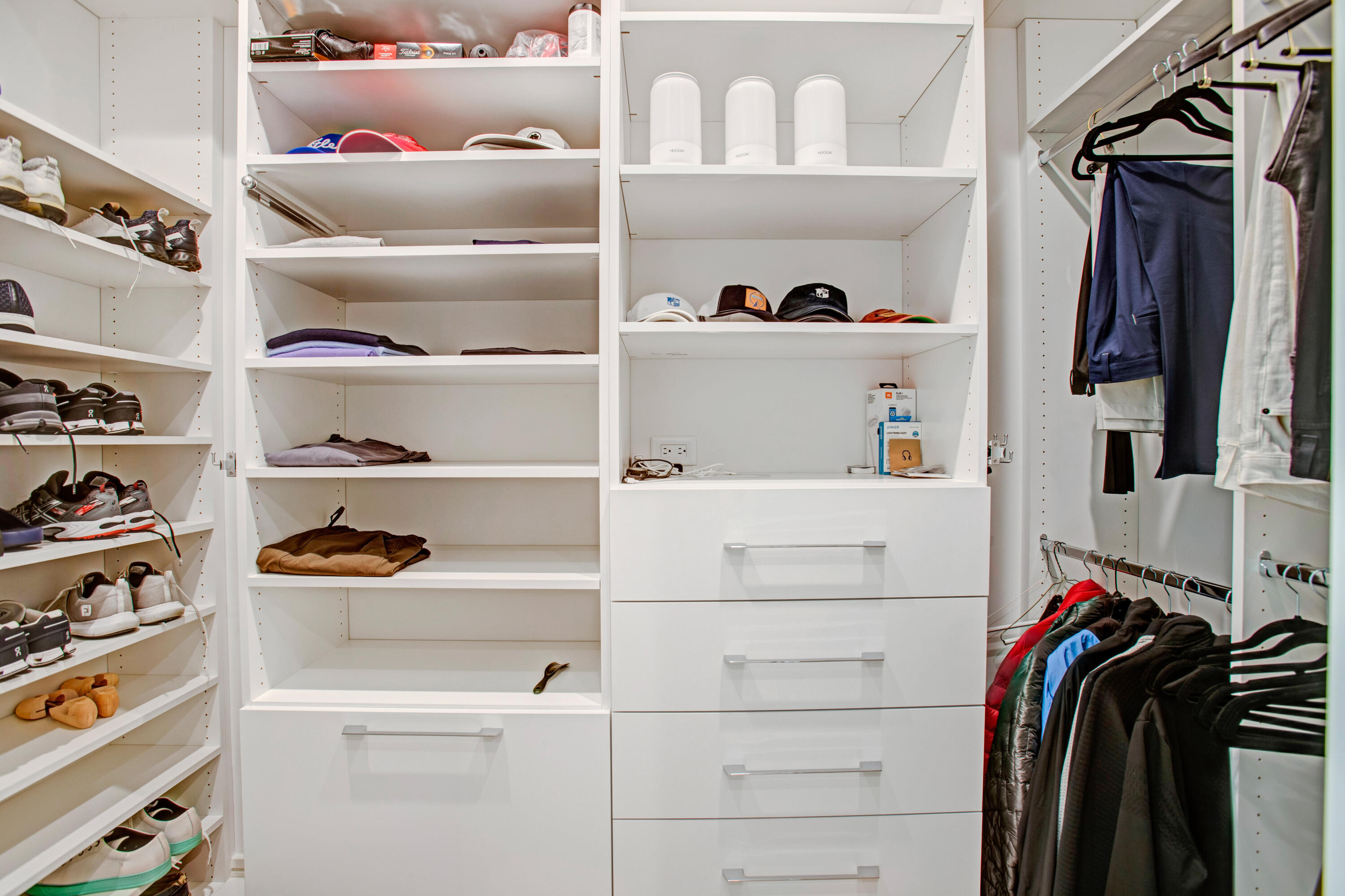 COVE 4 CONDO - Residential