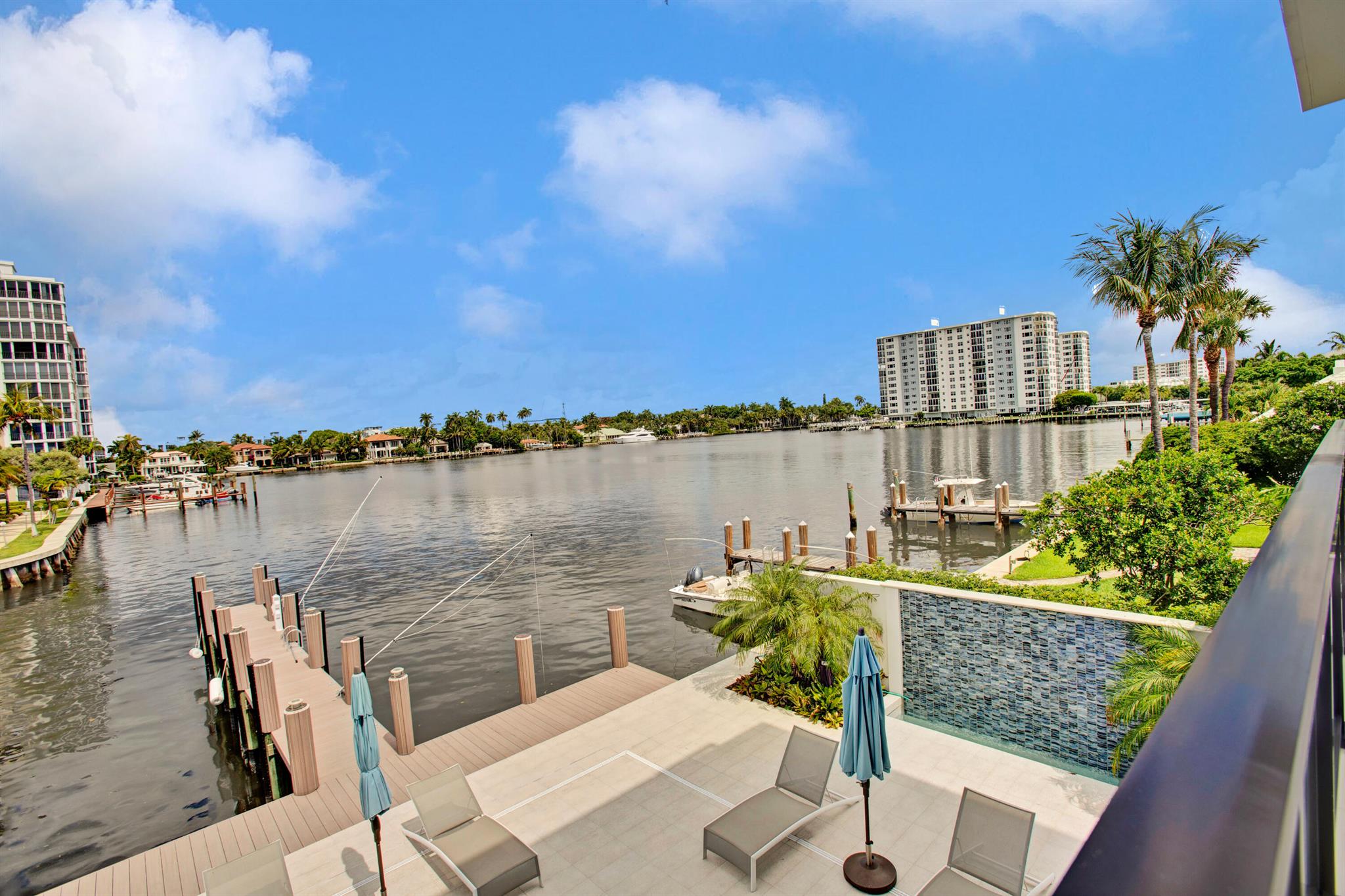 COVE 4 CONDO - Residential