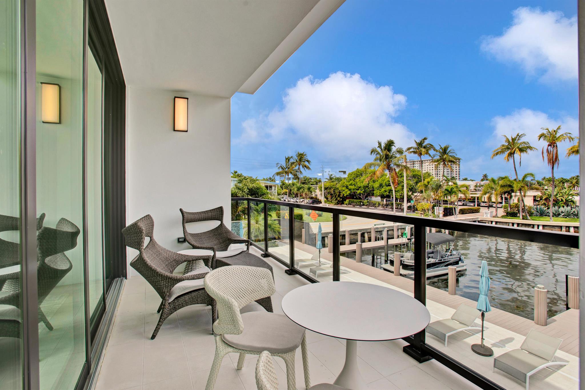 COVE 4 CONDO - Residential