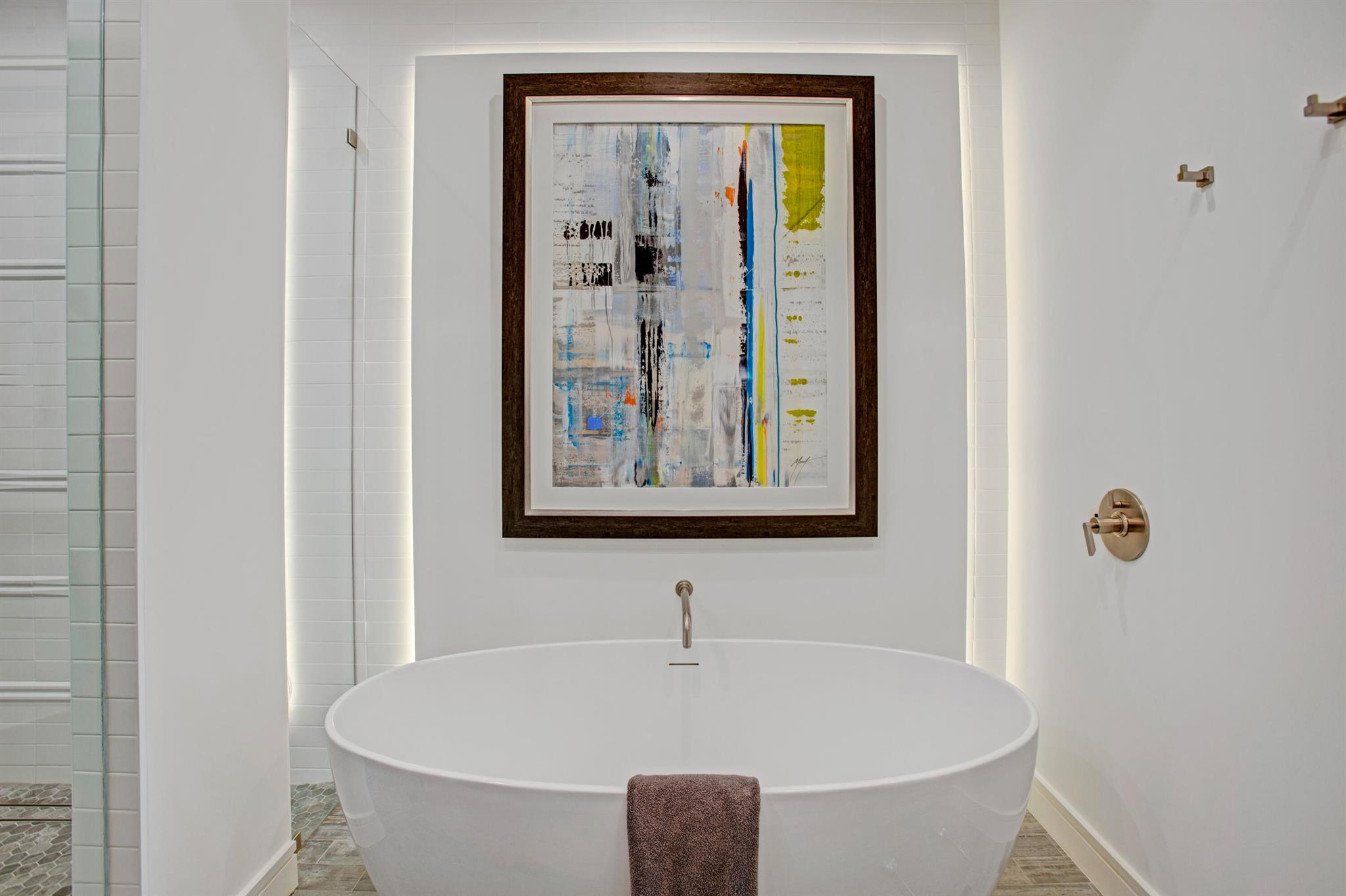 COVE 4 CONDO - Residential