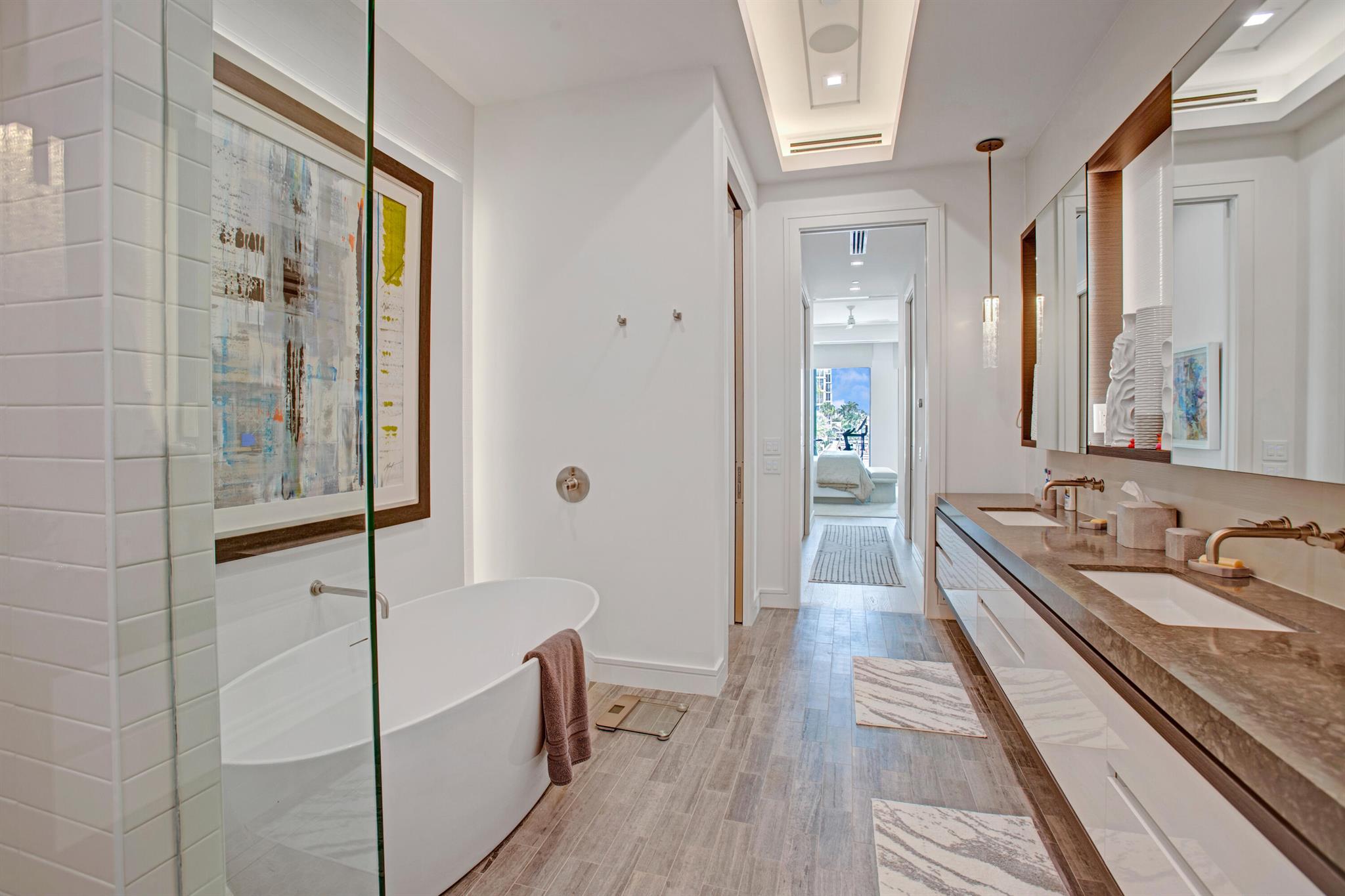 COVE 4 CONDO - Residential