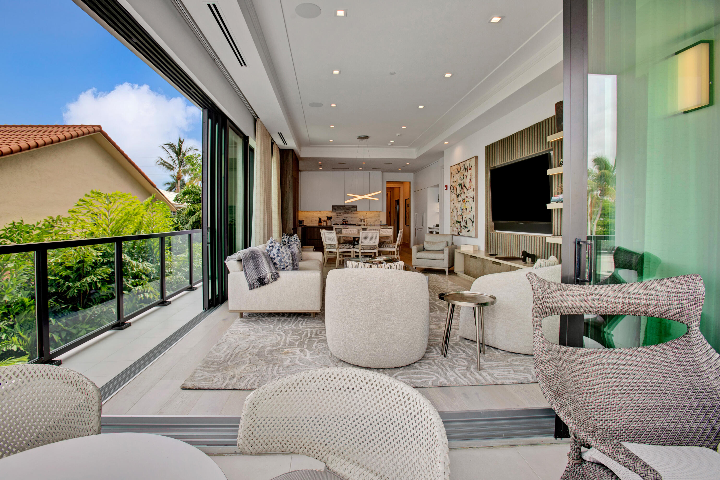 COVE 4 CONDO - Residential