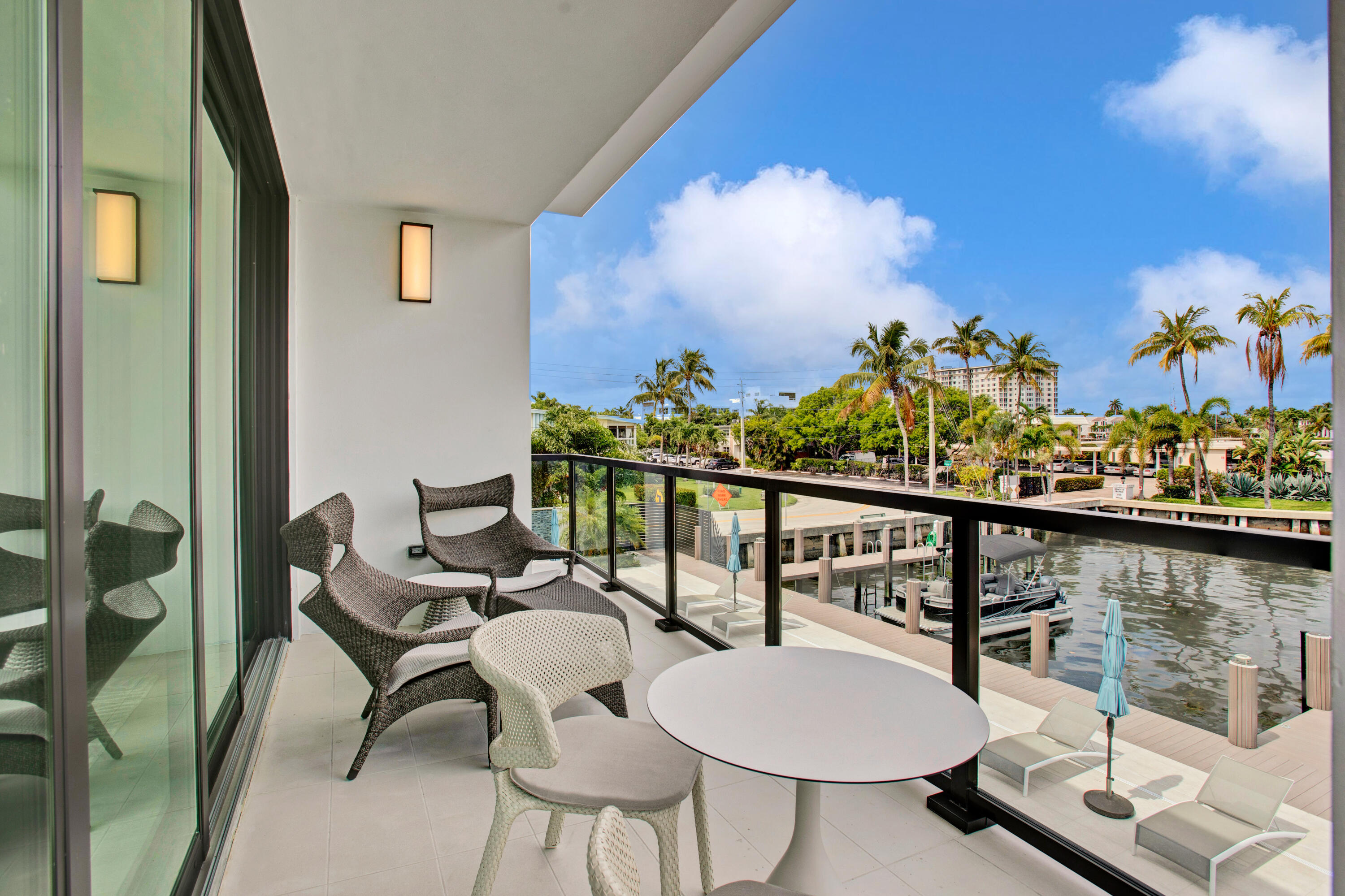 COVE 4 CONDO - Residential