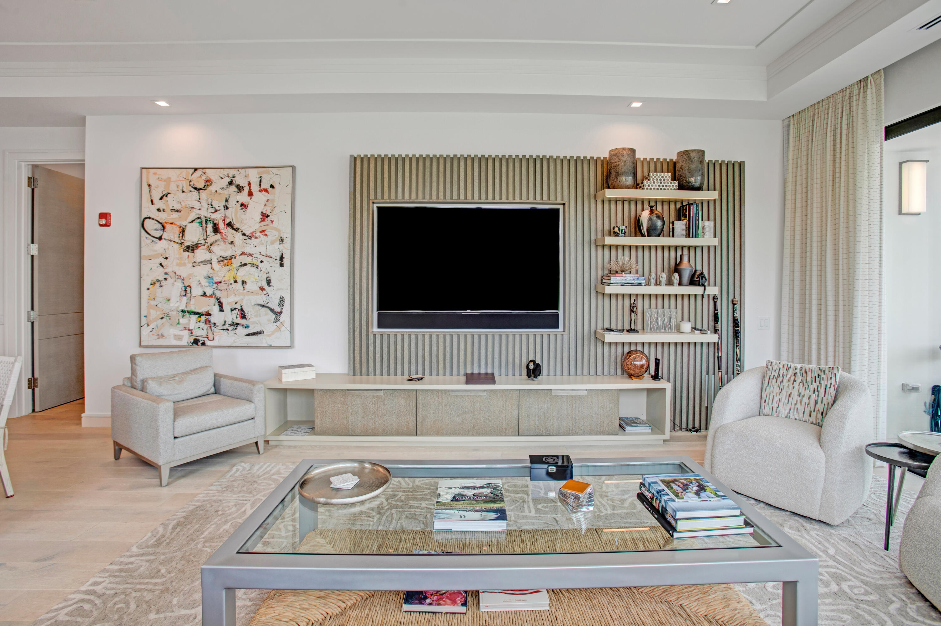 COVE 4 CONDO - Residential