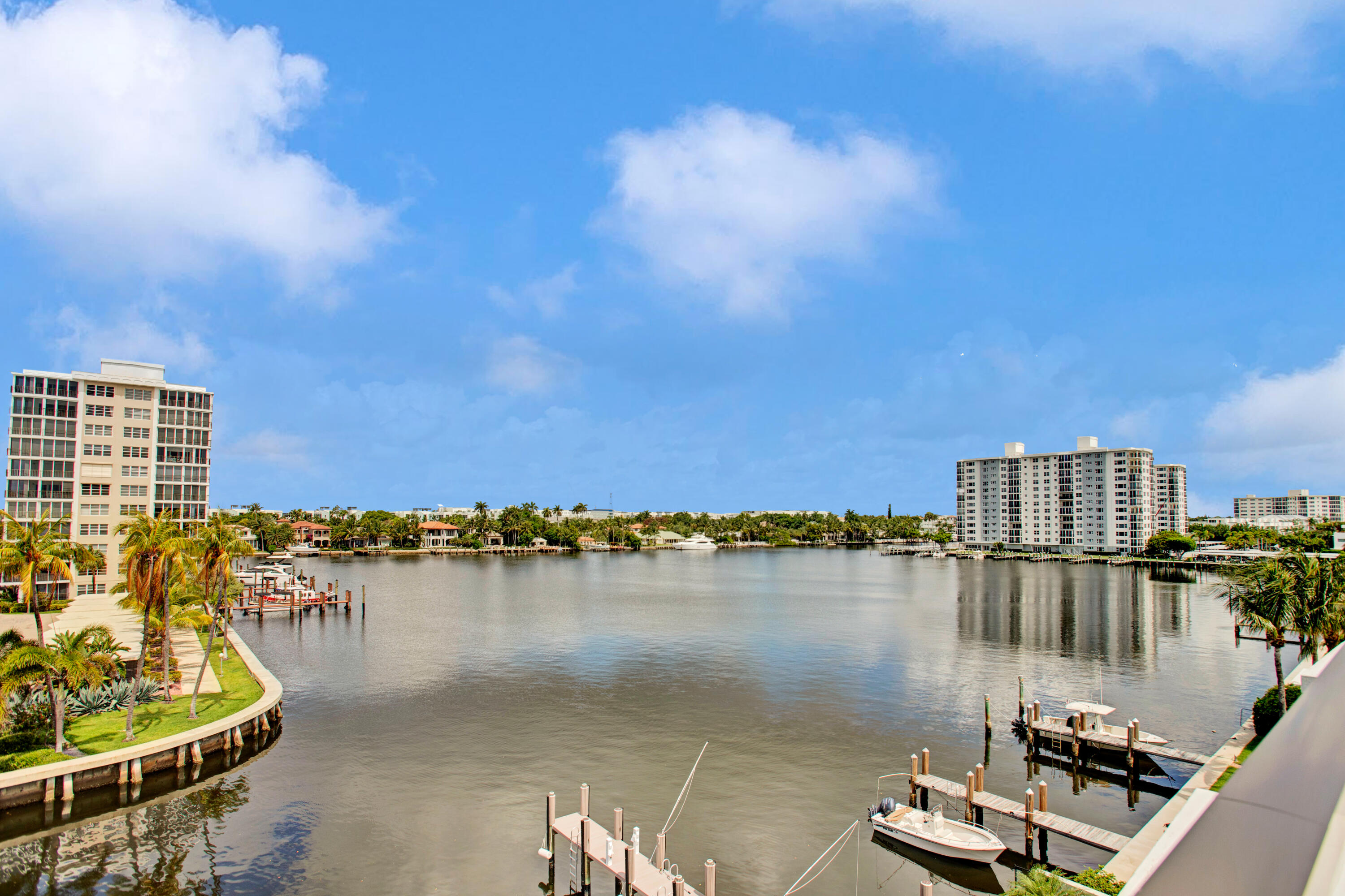 COVE 4 CONDO - Residential