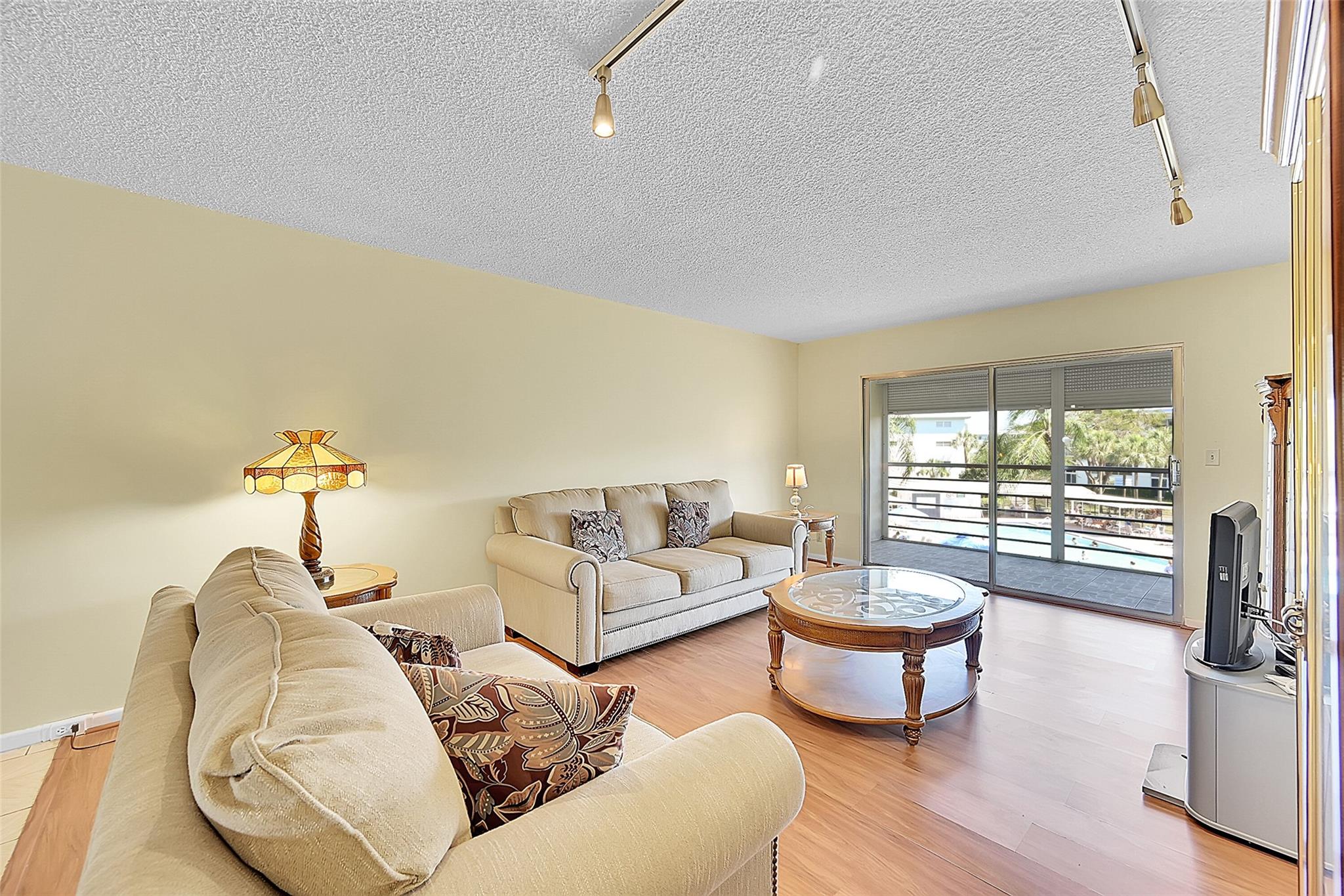 WYNMOOR-VILLAGE - Residential