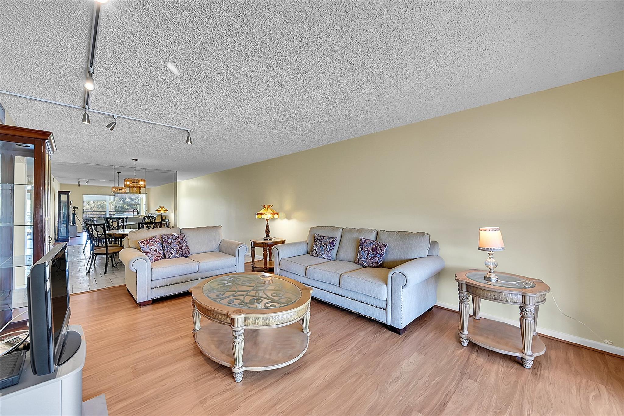 WYNMOOR-VILLAGE - Residential