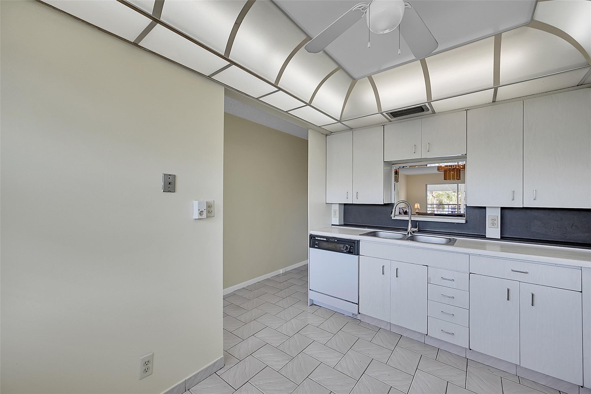 WYNMOOR-VILLAGE - Residential