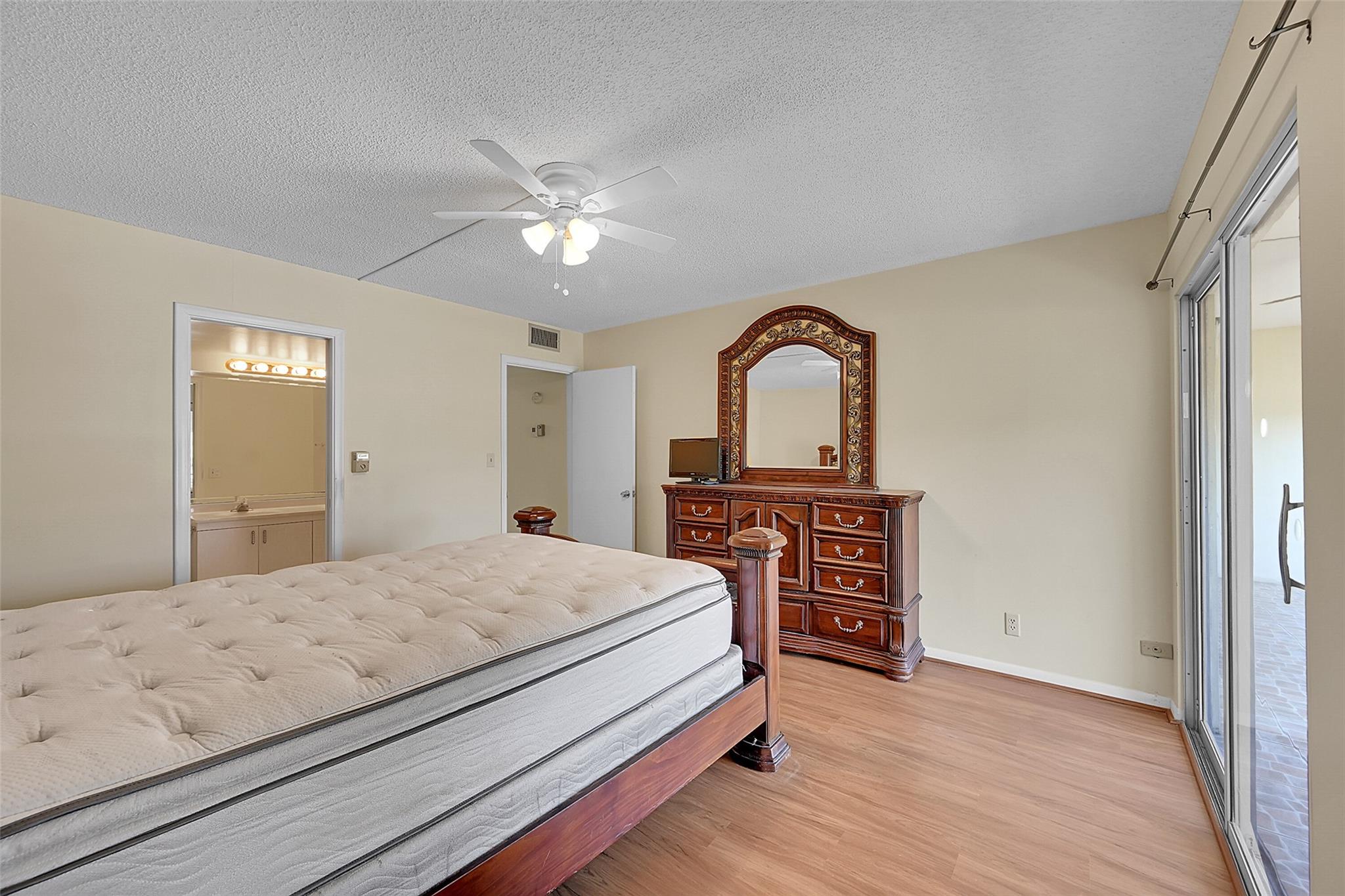 WYNMOOR-VILLAGE - Residential