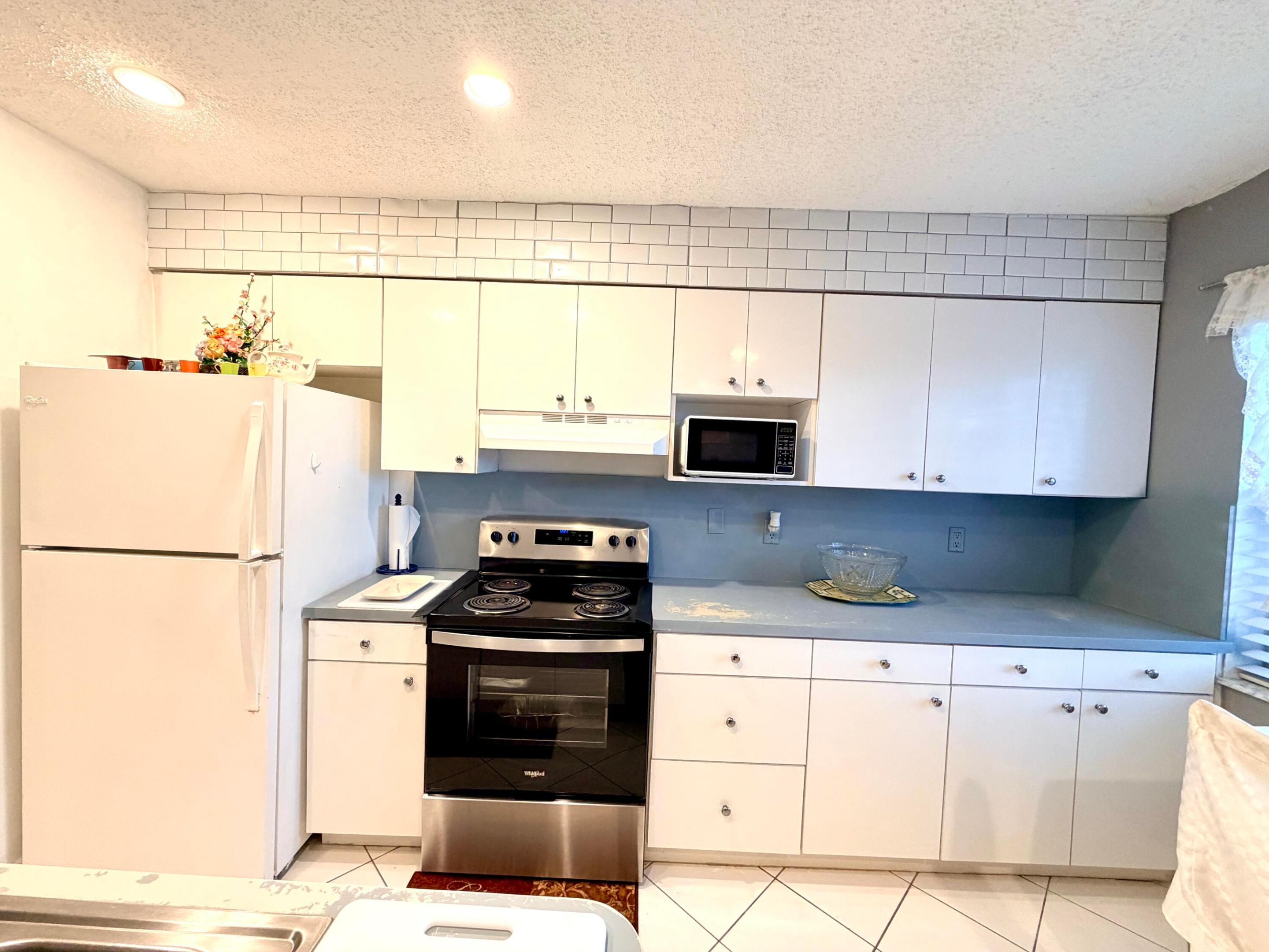 SABAL PALM VILLAGE CONDO - Residential