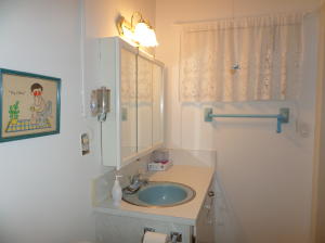 CRESTHAVEN VILLAS CONDO 1 - Residential