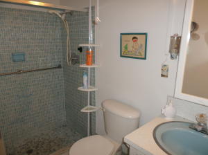 CRESTHAVEN VILLAS CONDO 1 - Residential