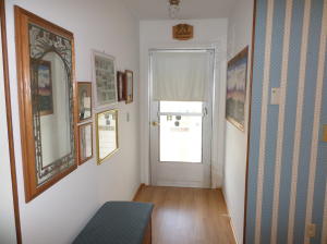 CRESTHAVEN VILLAS CONDO 1 - Residential