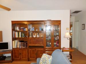 CRESTHAVEN VILLAS CONDO 1 - Residential