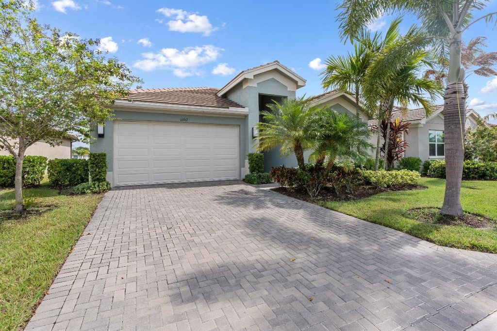 Photo of 11917 SW Jasper Lake Way, Port Saint Lucie, FL 34987 (MLS # R11131050)