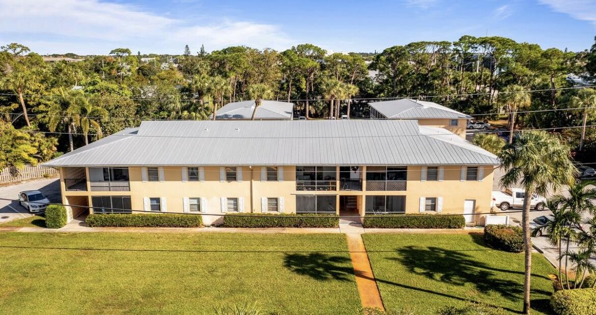 2037 Imperial Apartment - Residential Lease