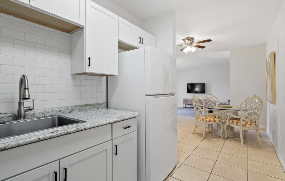 2037 Imperial Apartment - Residential Lease