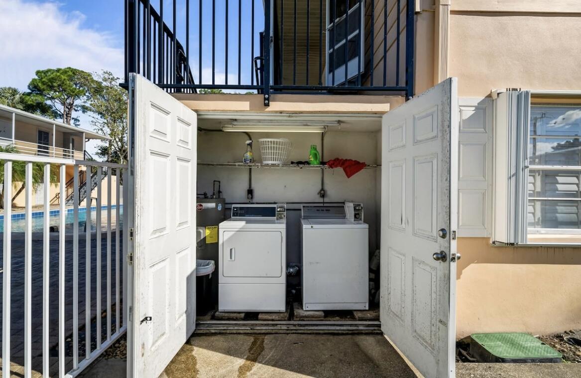 2037 Imperial Apartment - Residential Lease