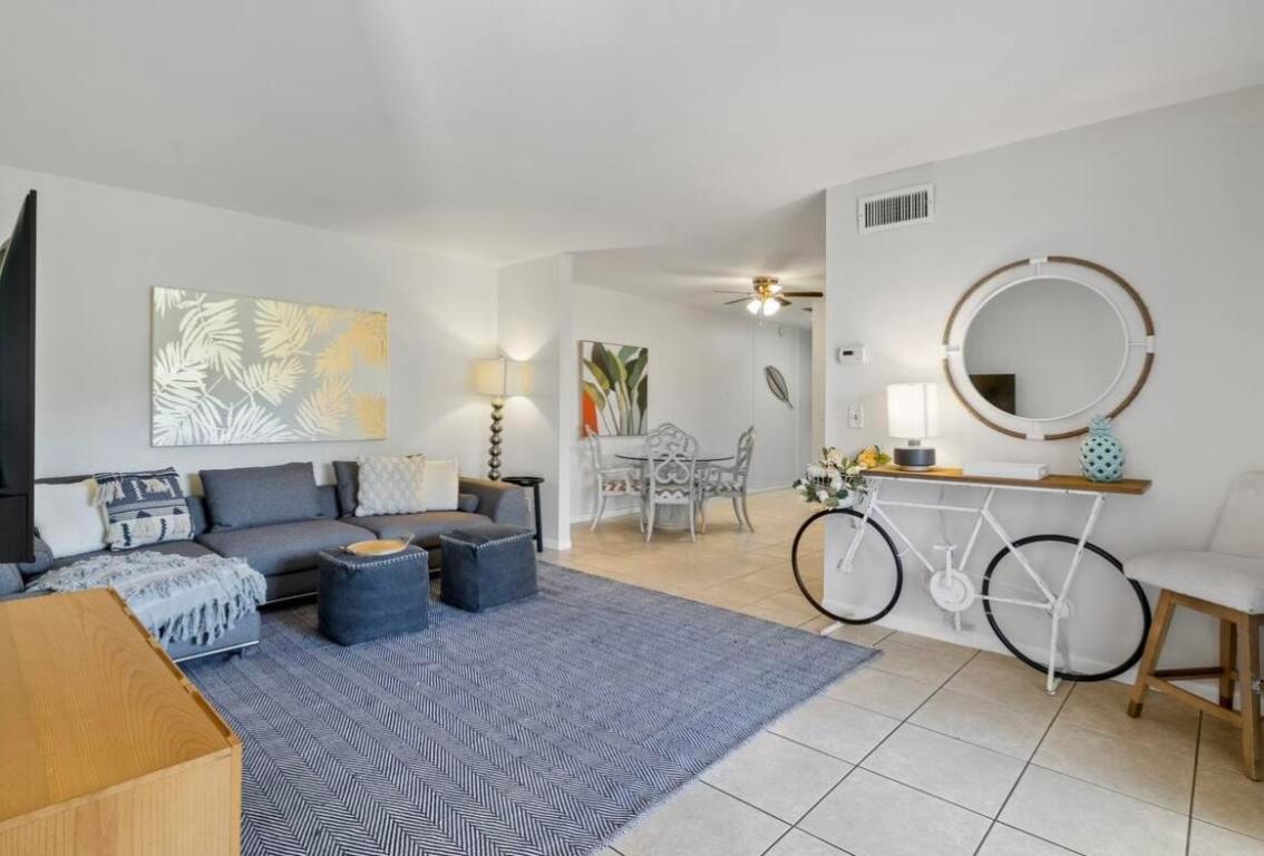 2037 Imperial Apartment - Residential Lease