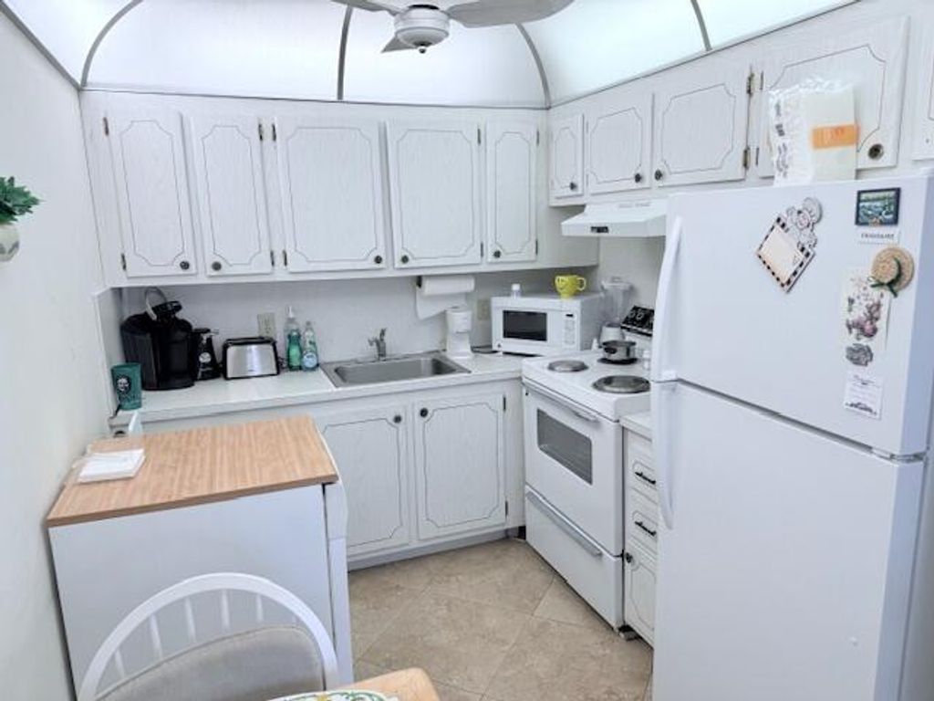 Photo of 174 Prescott I, Deerfield Beach, FL 33442 (MLS # B26006829)