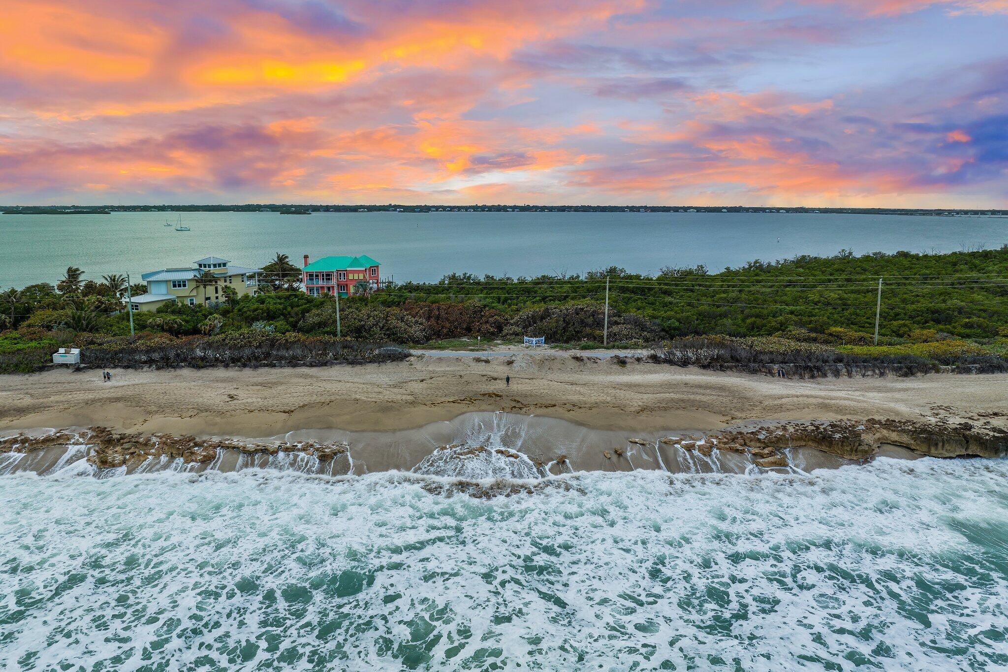 191960 Yacht Club Beach R - Land