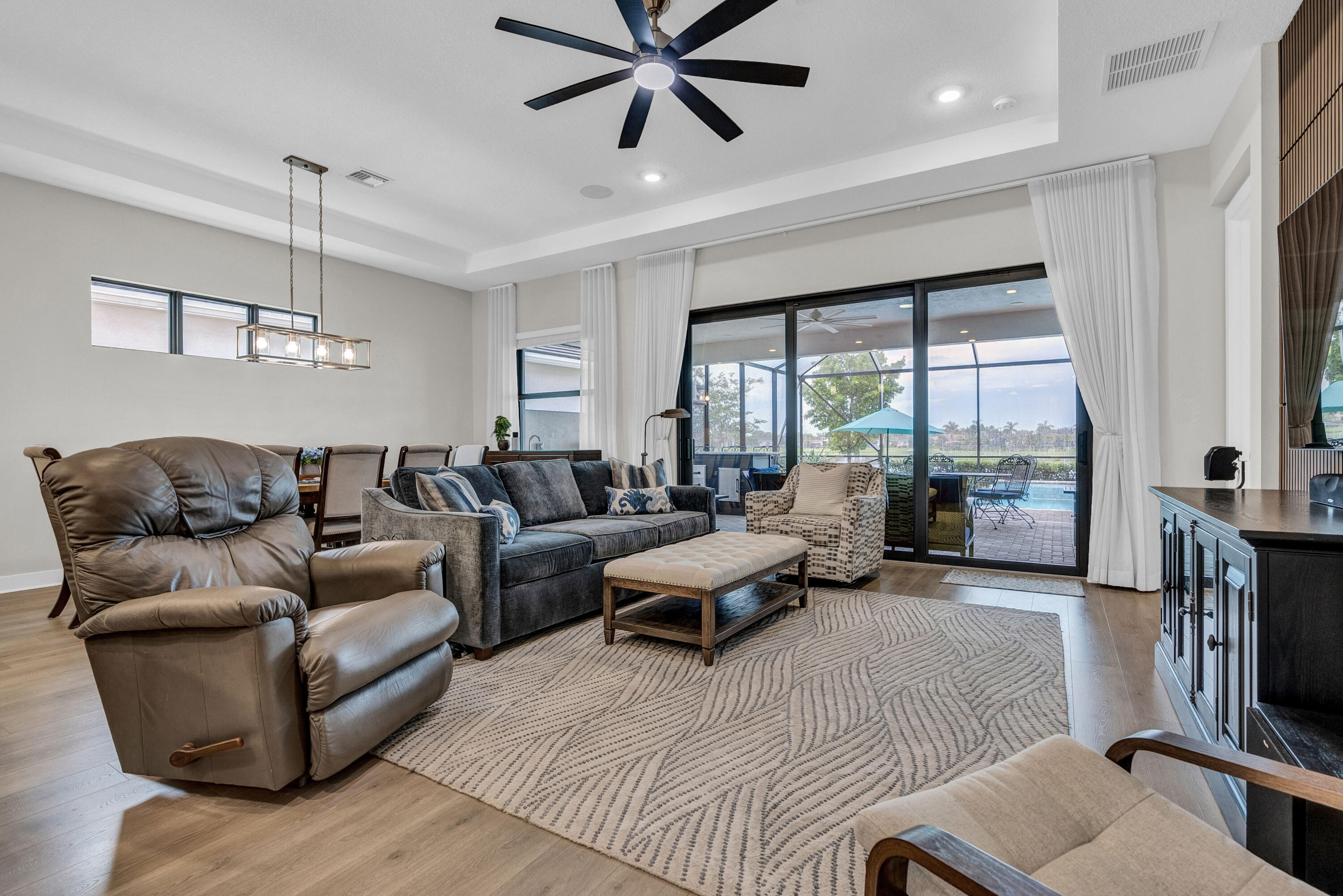 CRESSWIND PALM BEACH PHASE 3 - Residential