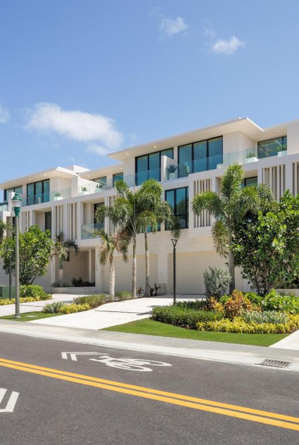 Photo of 1246 George Bush Boulevard, Delray Beach, FL 33483 (MLS # R11146353)