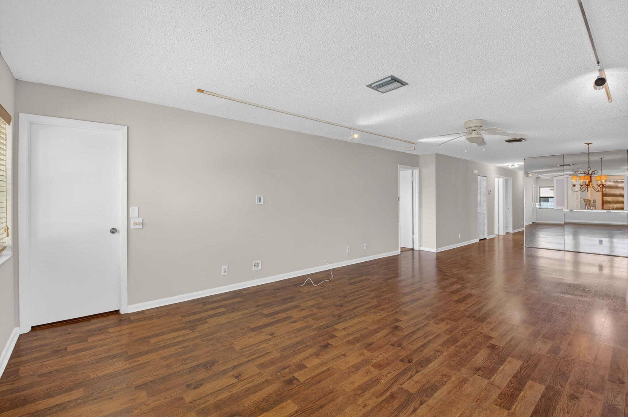 DELRAY OAKS CONDO - Residential