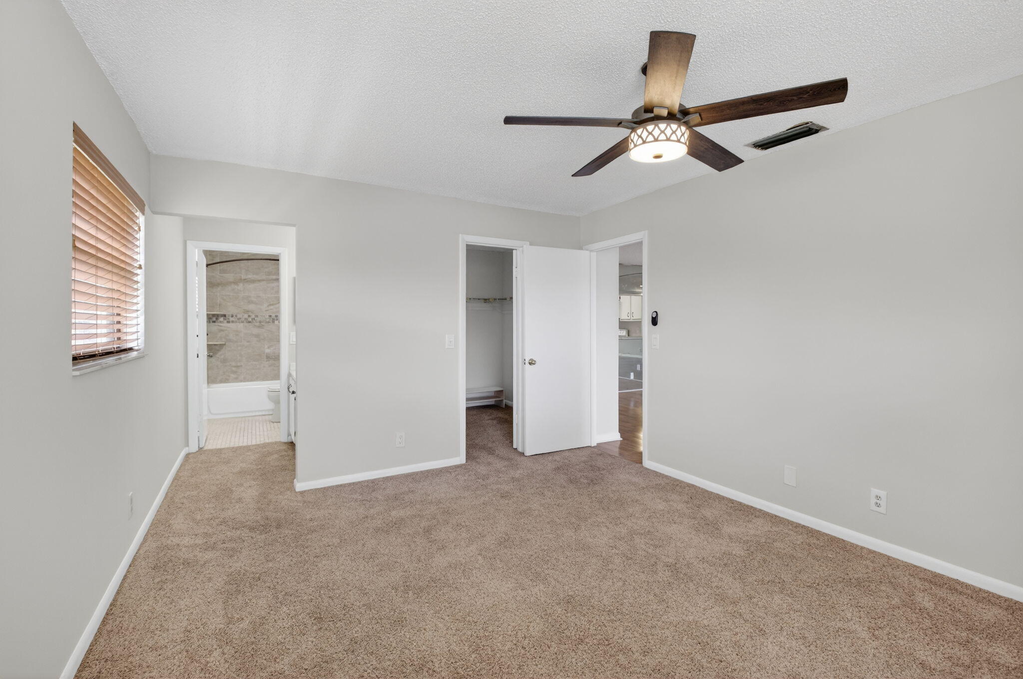 DELRAY OAKS CONDO - Residential