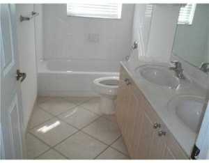 BRIGER / LAKES OF LAGUNA - Residential Lease