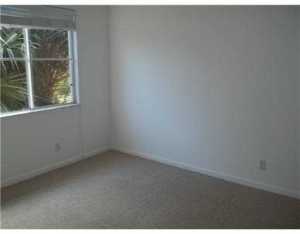 BRIGER / LAKES OF LAGUNA - Residential Lease