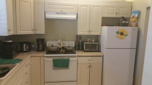 MIL LAKE ESTATES 3 - Residential